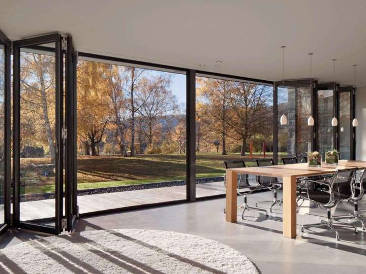Glas-Faltwand in einer Villa in Herdecke